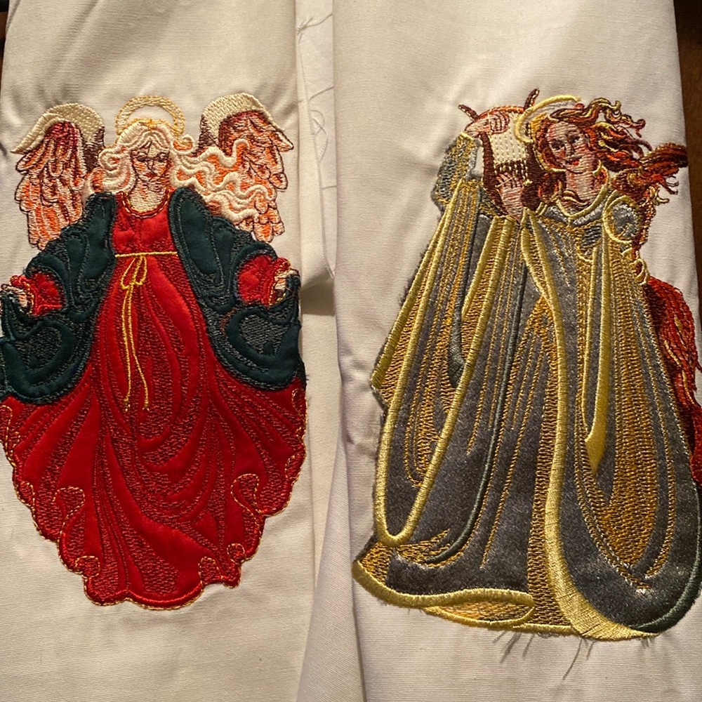 Two-piece angelic embroidery angels